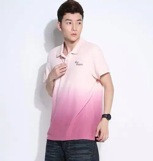 男生粉色t恤配什么颜色裤子好看