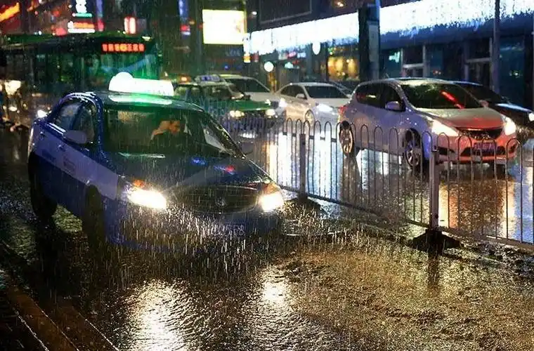 未来几天,宁德飙高温 下暴雨!更可怕的是这种绵绵降雨模式和
