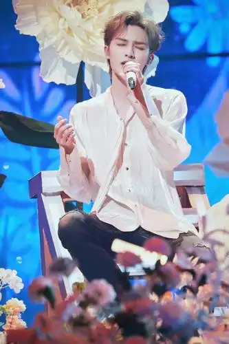 永远会被正正的温柔折服 朱正廷《金曲青春》动情演绎《我要你》