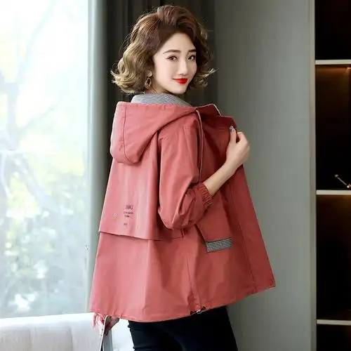 洋气纯棉女士短外套女春秋2022新款中年妈妈休闲夹克大码短风衣