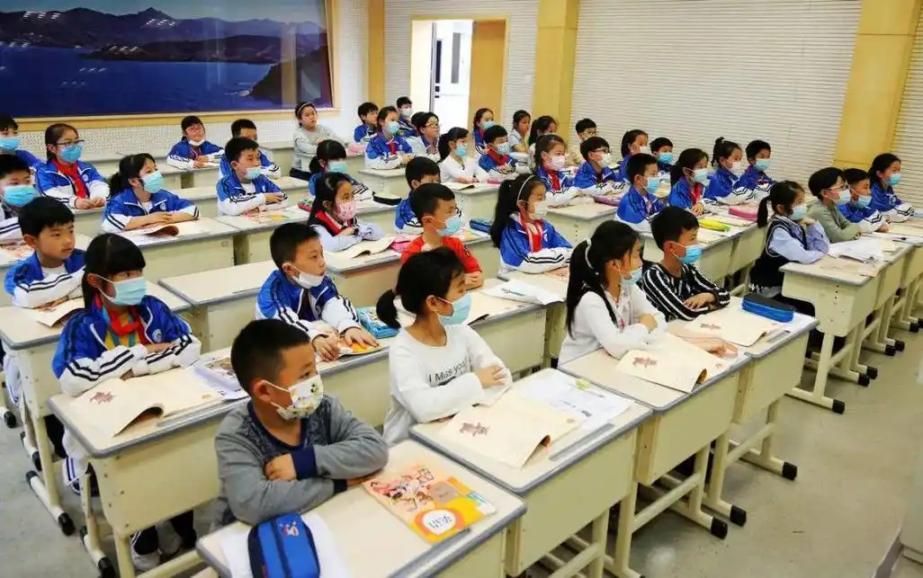 复学课堂抓实效专家引领促教研市小学数学英语教研员莅