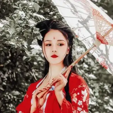 古风真人头像冷艳红衣白雪女生头像唯美古风真人头像女生头像图片古风