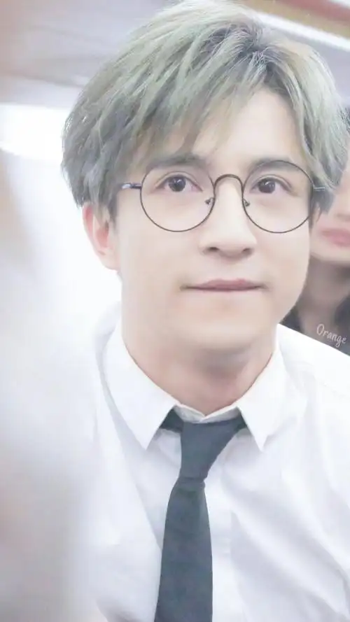 你有哪些薛之谦的美图或者表情包呢