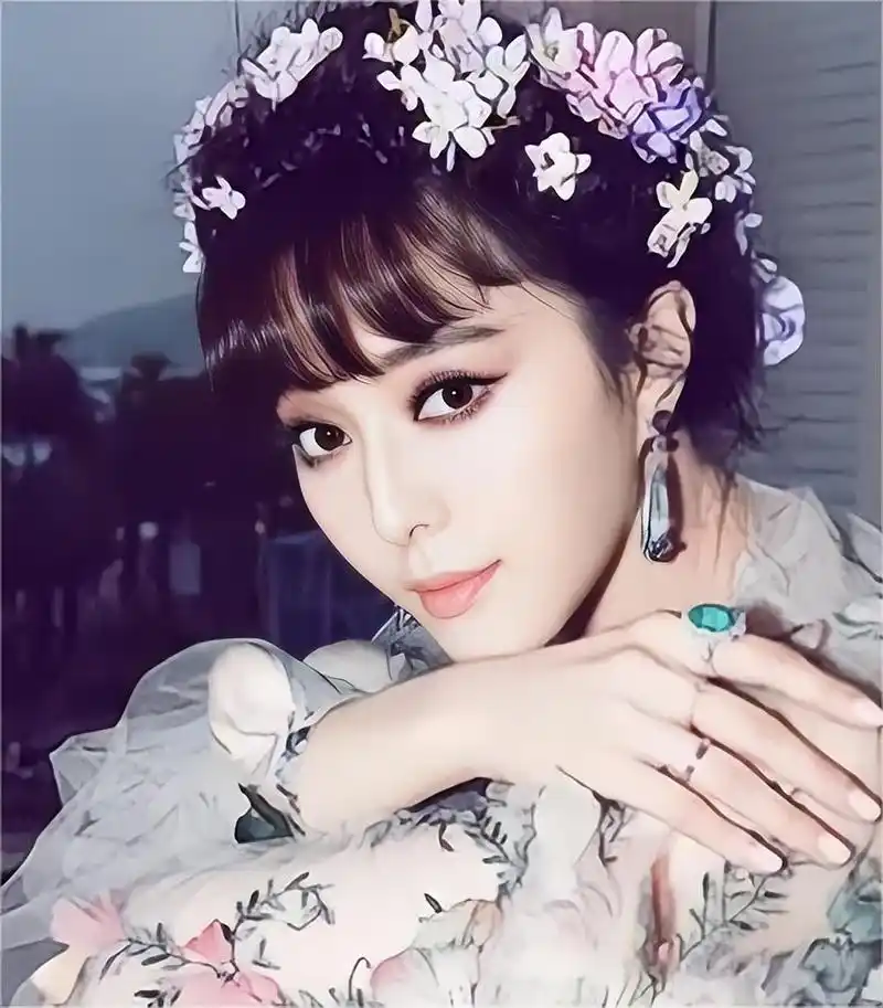 何承熹个人资料(为了整成范冰冰模样,不惜花费800万,嫁给主刀医生后