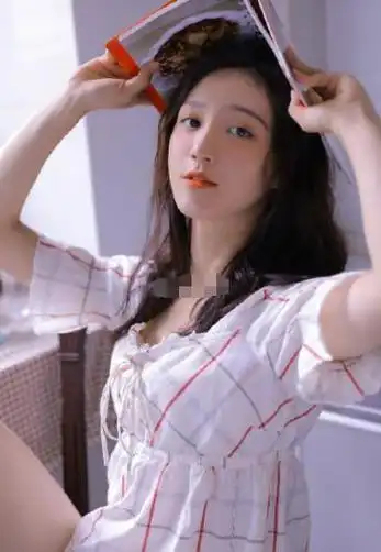 大闹高铁的刘露是几线演员 大闹车站的刘露算不上公众人物