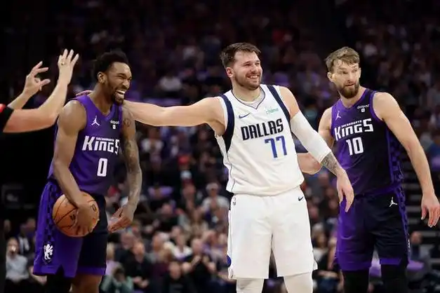 逆风翻盘双杀国王,东欧彻底征服帕金斯,十战九胜让联盟胆寒!|东契奇|