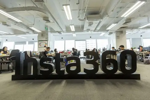 insta360 logo.jpg