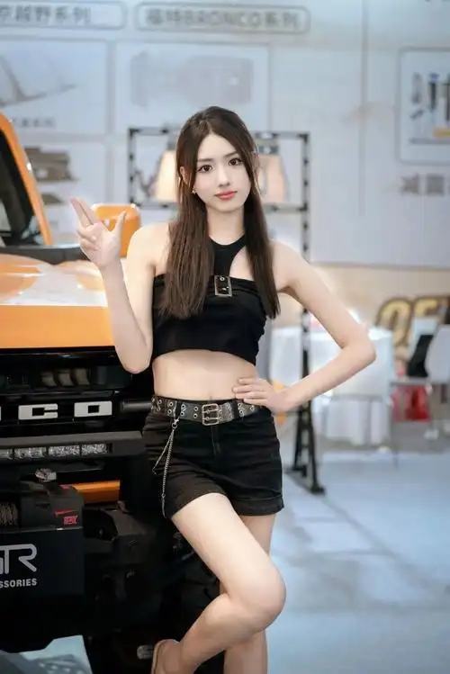 车模美女美出高级感 #苏州改装车展 #车模美女 #车展现场  - 抖音