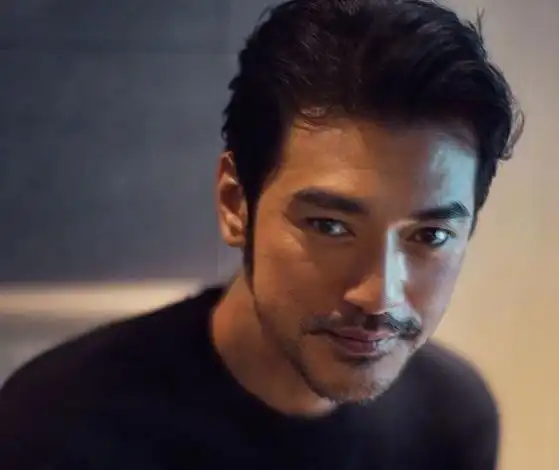 亚洲第一美男金城武年轻小伙的颜值杀中年大叔的魅力杀