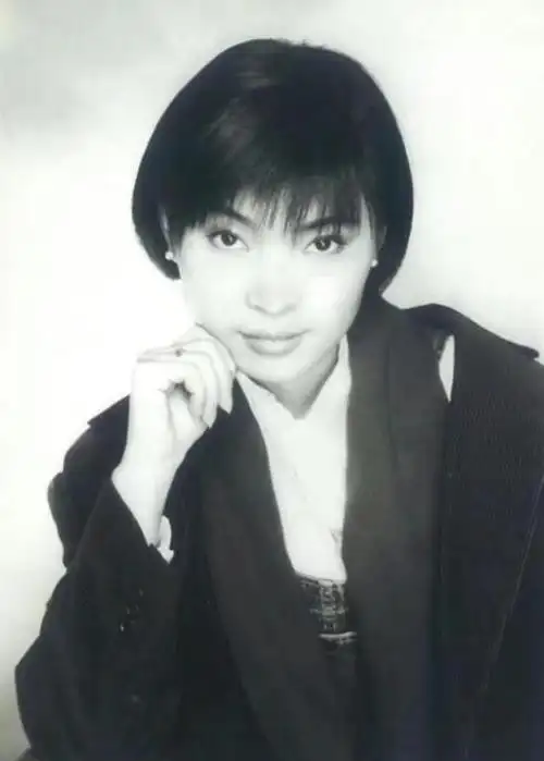 同年,孙悦演了自己的第一部电视剧《年轮》,有观众觉得他演技还行.