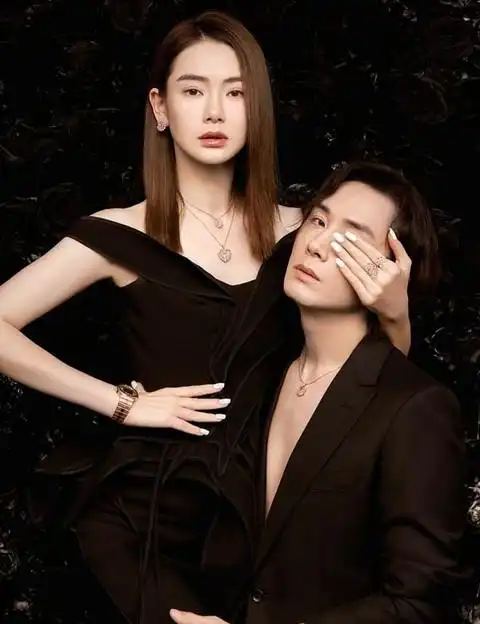 戚薇李承铉在爱里继续爱