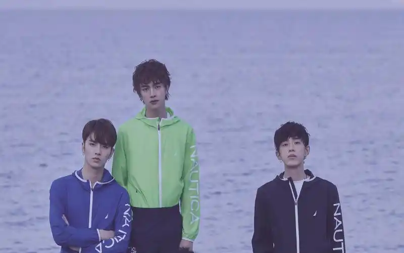 新版《流星花园》海报图片桌面壁纸