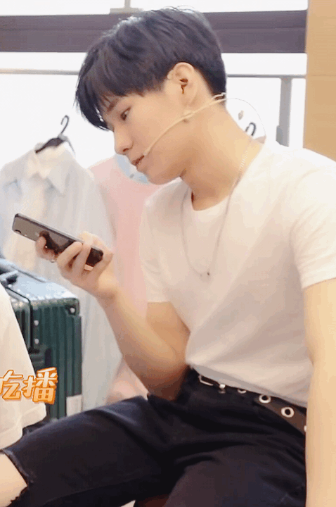 张真源的"男"表现力