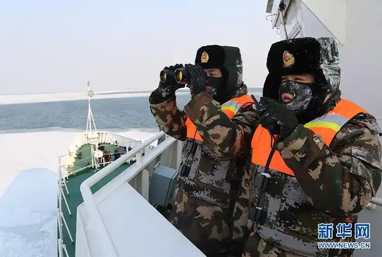 网络媒体走转改河北海警破冰巡航迎新春
