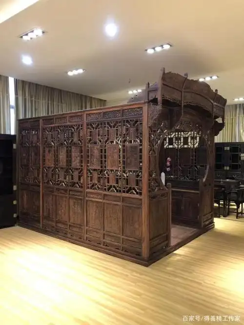 世界上最贵的床:千工拔步床,一张床抵北京一套房!目前已经很少见到了.