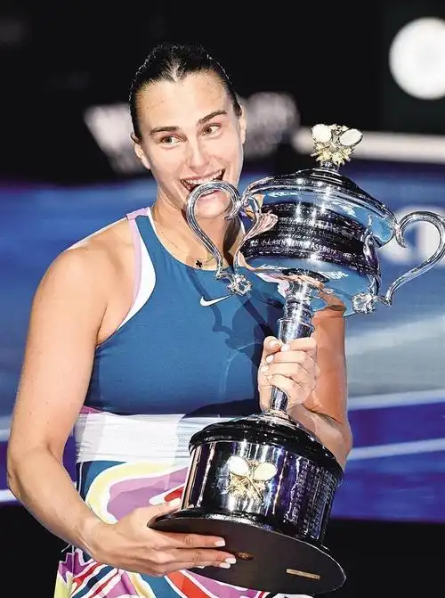 新后加冕萨巴伦卡首夺澳网女单冠军