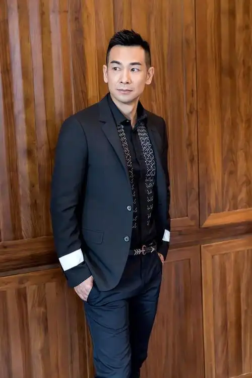 电影《纹身》开机 赵文卓亦正亦邪手绘爱恨情仇