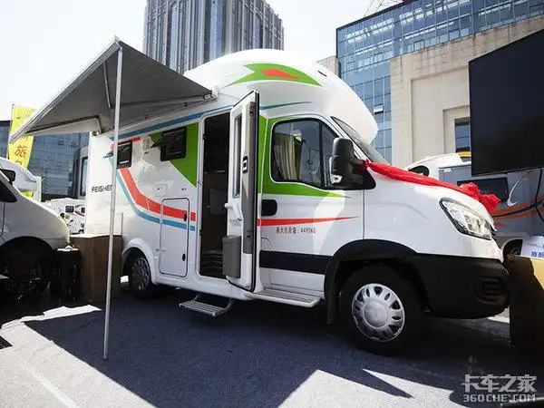 飞神依维柯欧胜房车卡车之家房车记