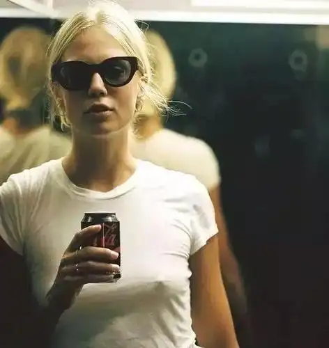 也不激凸尴尬 整个夏天都能 放飞自我,清爽一夏 日韩女生夏天人手一件