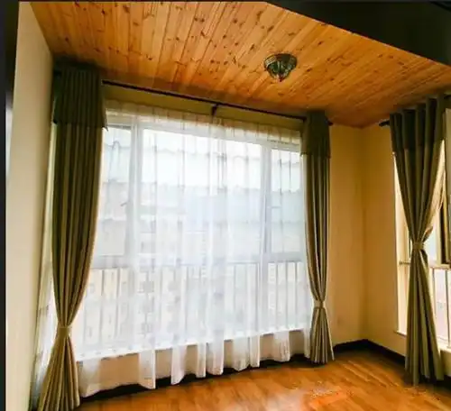 实木地板效果图实木吊顶装修让你听傻眼