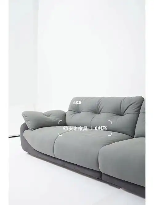 [蓝色心形r]搭配黑白灰yyds,永不过时,永远经典[蓝色心形r]好治愈的