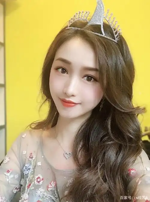 超级逆袭!广东妹子江雨婷港姐落选,却成为2019亚姐冠军