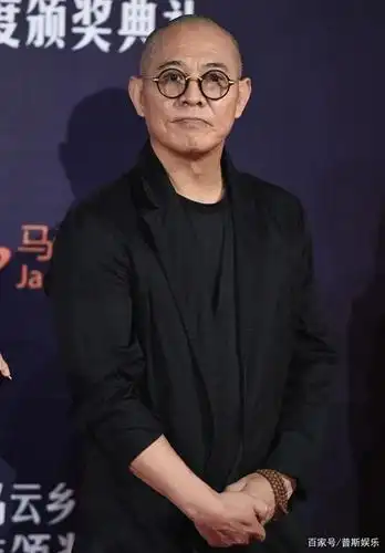 对于李连胜来说,他与弟弟血脉相连,弟弟是他最亲近的人之一,哪怕为