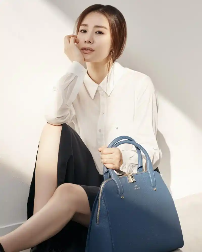 韩星金贤珠 转载自百家号作者:老哥娱乐美图