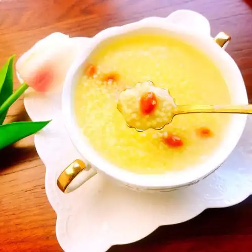 一碗简单的小米粥营养这么多你了解吗?附煮小米粥诀窍