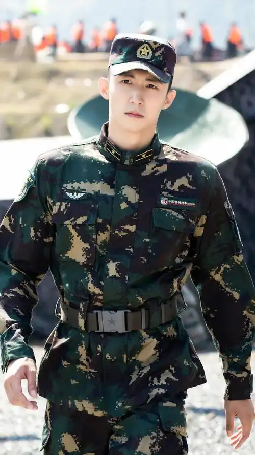 有硬汉气质的90后男演员就看这4位了这才是阳刚之气