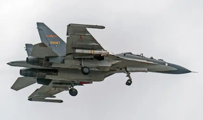 解放军歼16战机,已经超过了400架,到底需要多少架?