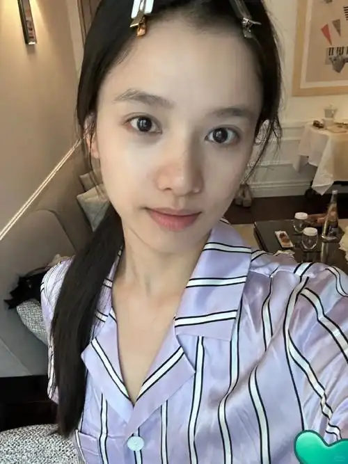 素颜才是张婧仪统治区