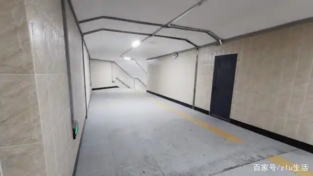 晚高峰实地探访 荒废十年北京双桥地铁站地下通道终开通