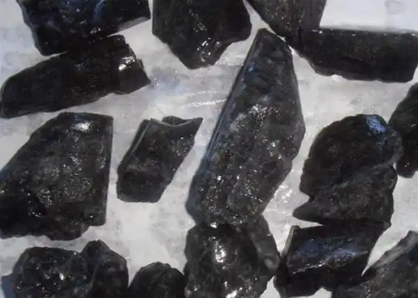 火山玻璃(火山熔岩冷却形成的岩石))_石塘网