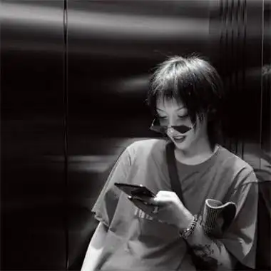 霸气女生头像真人黑白清晰 霸气头像图片大全 -【爱个性】