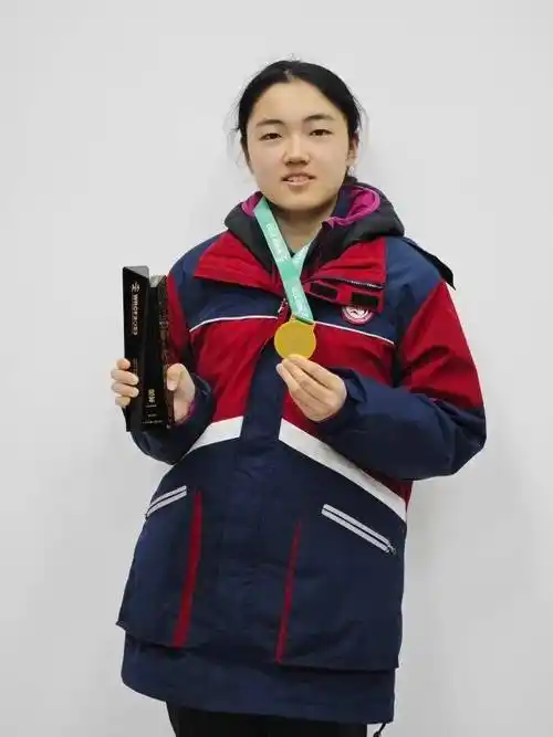 厉害重庆高一女生世界机器人大赛总决赛冠军