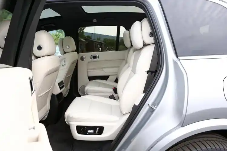 中大型suv新选择,理想l8表现怎么样?