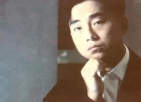 2亿,吕方结束16年感情净身出户,只要那辆宝马