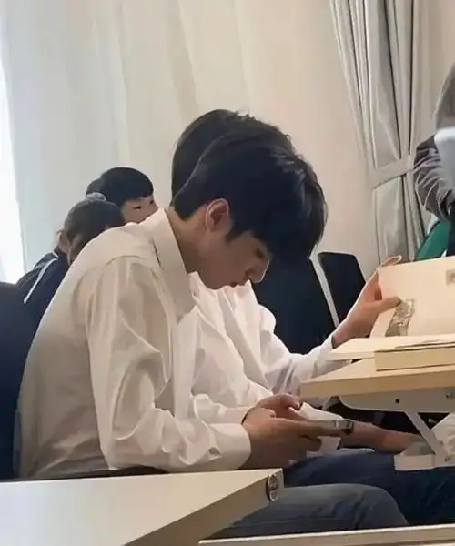 时代少年团刘耀文仅娱乐的推荐