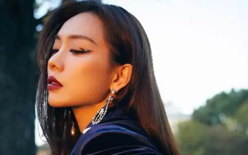 王霏霏成熟魅力图片-美女壁纸-高清美女图片-第3图-娟娟壁纸