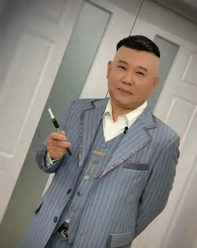 电竞界的faker,相声界的郭德纲,篮球界的蔡徐坤