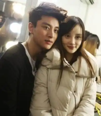 今日神吐槽:薛之谦李小璐浴室热吻