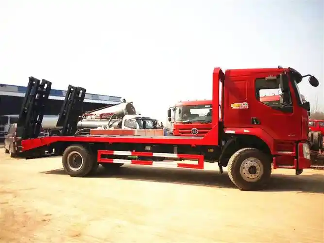 山东国五国六150挖机拖车牵引平板拖车恒龙车