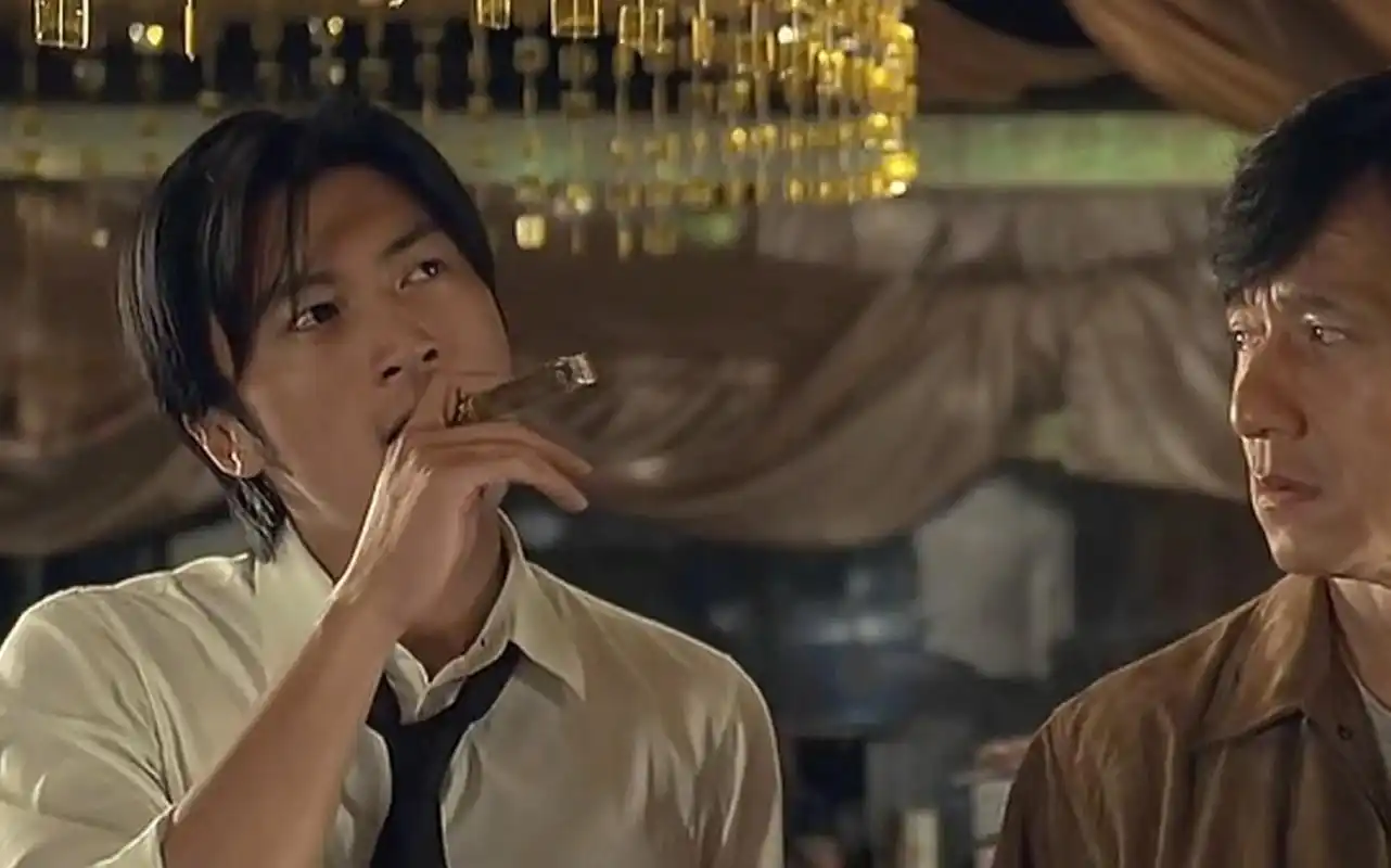 谢霆锋/新警察故事〕快来看这个十多年前奶呼呼的郑小峰_哔哩哔哩