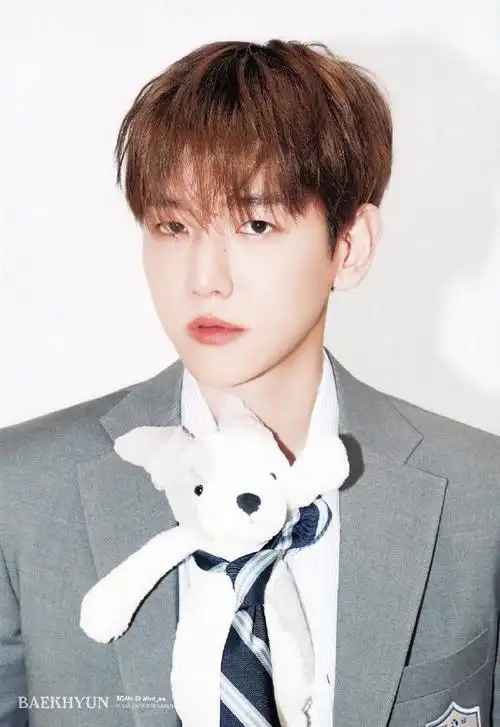伯贤超话@baekhyunee7#边伯贤#bbh bbx  240322【mint_ee_0】2024 exo