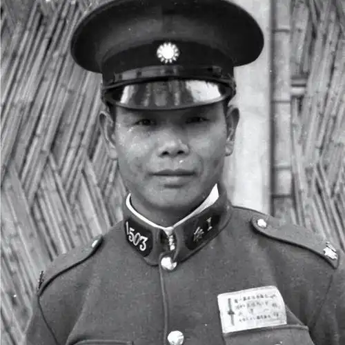 1958年功德林战犯赴天安门观礼看到台上的宋庆龄沈醉十分愧疚