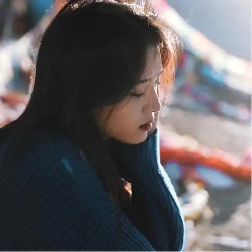 想一个人的头像女 高清好看唯美想念一个人的微信头像图片_女生头像