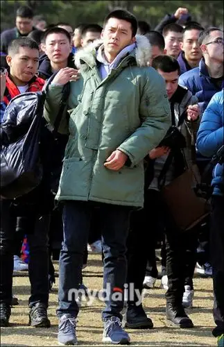 玄彬昨日入伍服役