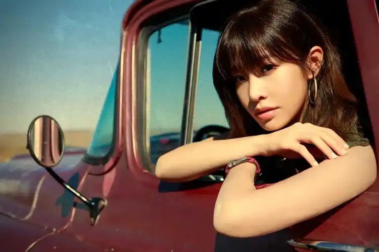 袁咏琳"乘风破浪"来袭 新歌《21天》鼓励女性成为更好的自己