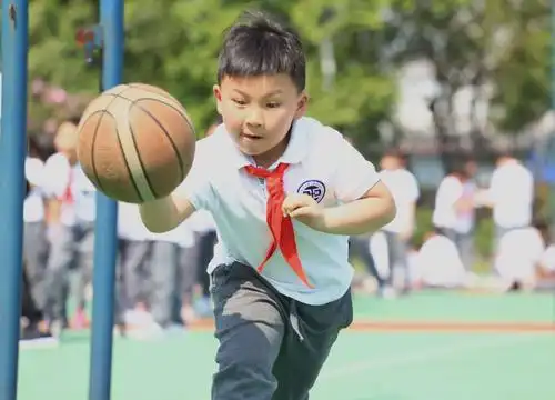 拼搏向上吧,篮球少年们!—安外102班校园篮球节